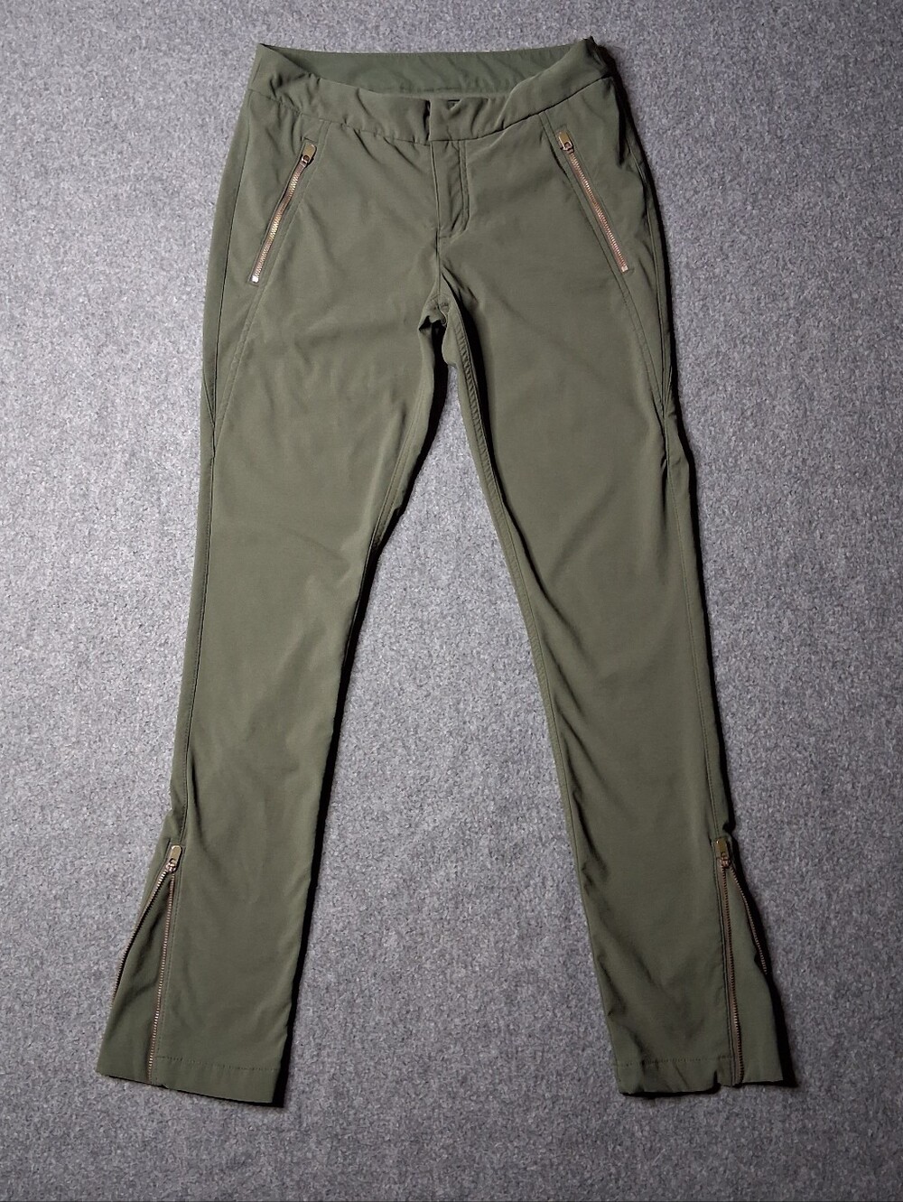 Athleta Wander Skinny Pant Olive Green Ankle Zip Travel Hike Pants Size 4